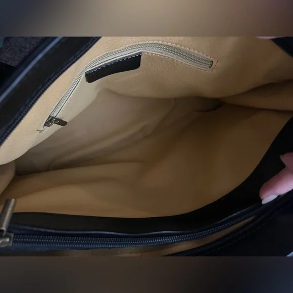 Vera Pelle Italian Handbag - Picture 8 of 16